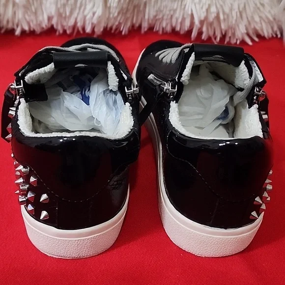 Steve Madden Parka Sneakers - Picture 4 of 10